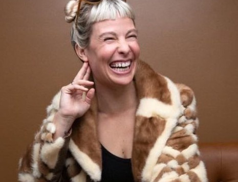 Laughing Through the Pain with Comedian Amber Rollo